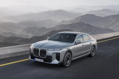 BMW Σειρά 7, η ανανέωση της ναυαρχίδας με νέα σχεδίαση και ψηφιακό άλμα 